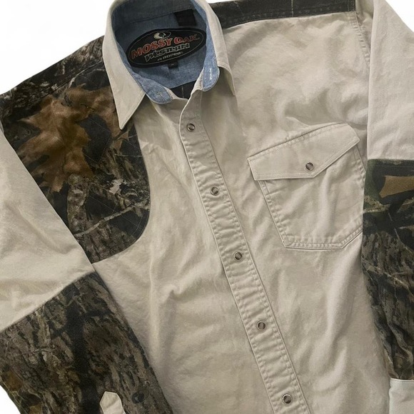 Roper Other - Men's Mossy Oak Western by Roper khaki and camo button up shirt medium